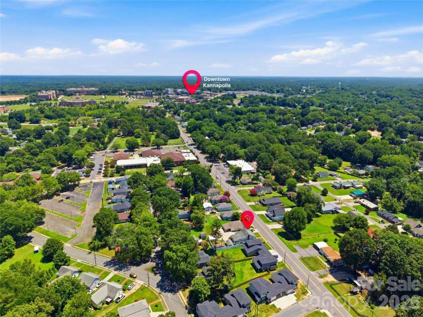 1020 C Street, Kannapolis, NC 28081.  MLS# CAR4404882, YatesRealty ID 39007. 