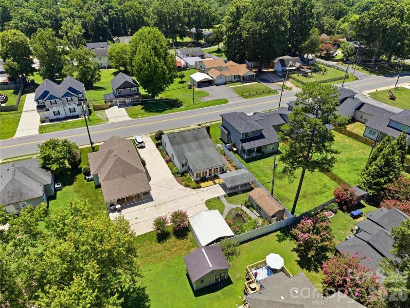 1020 C Street, Kannapolis, NC 28081.  MLS# CAR4404882, YatesRealty ID 39007. 