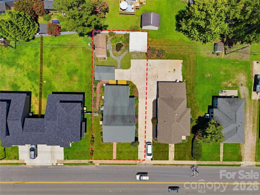 1020 C Street, Kannapolis, NC 28081.  MLS# CAR4404882, YatesRealty ID 39007. 