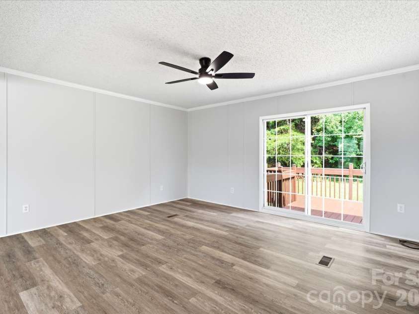 1006 Canada Drive, Dallas, NC 28034.  MLS# CAR4406495, YatesRealty ID 39008. 