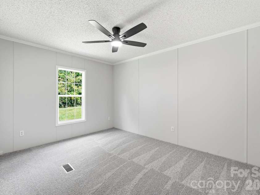 1006 Canada Drive, Dallas, NC 28034.  MLS# CAR4406495, YatesRealty ID 39008. 