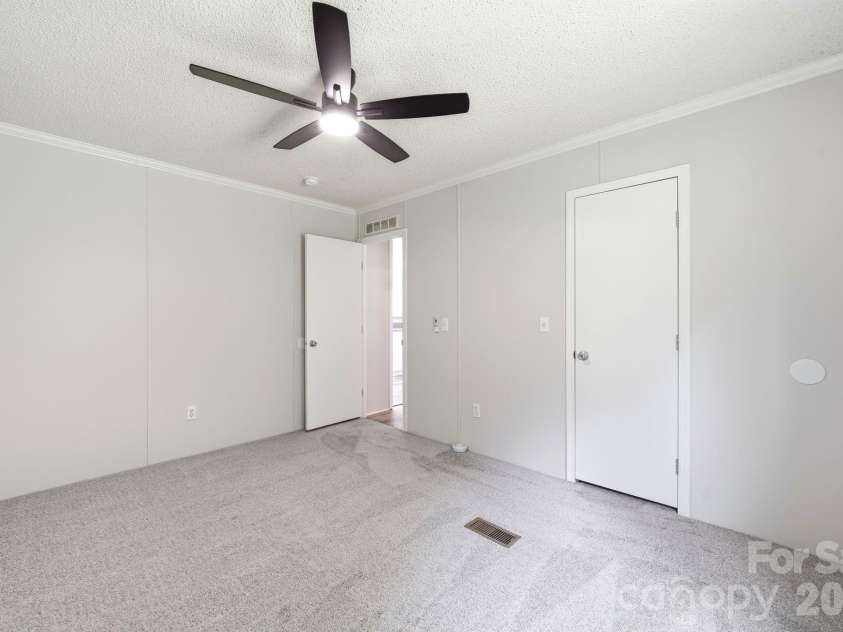 1006 Canada Drive, Dallas, NC 28034.  MLS# CAR4406495, YatesRealty ID 39008. 
