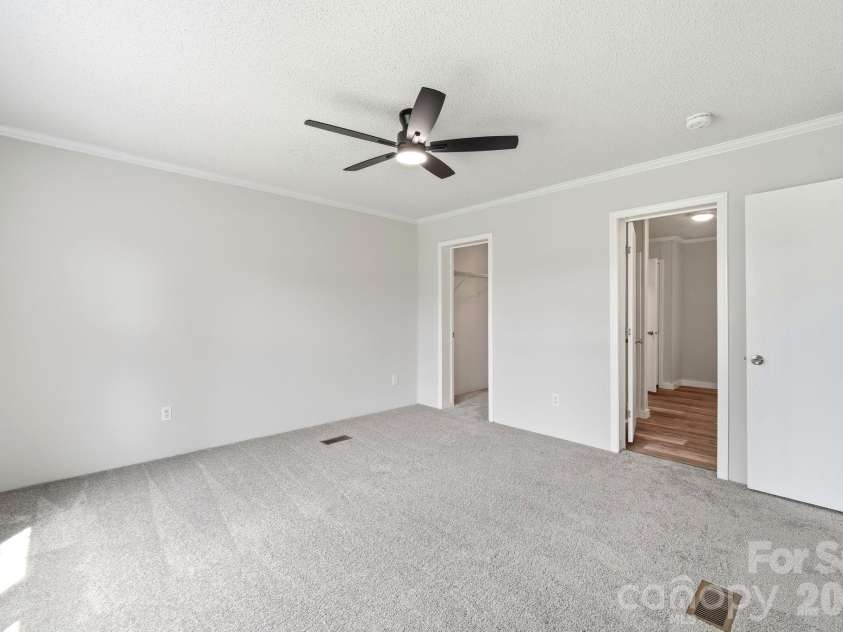 1006 Canada Drive, Dallas, NC 28034.  MLS# CAR4406495, YatesRealty ID 39008. 