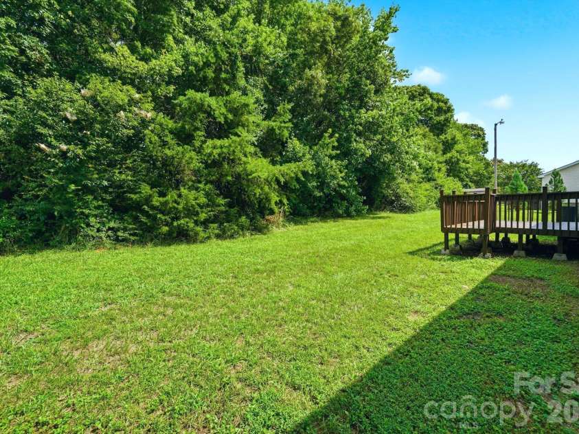 1006 Canada Drive, Dallas, NC 28034.  MLS# CAR4406495, YatesRealty ID 39008. 