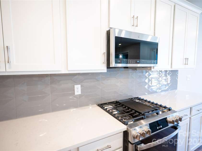 219 Halemarg Drive, Belmont, NC 28012.  MLS# CAR4240390, YatesRealty ID 3901. 