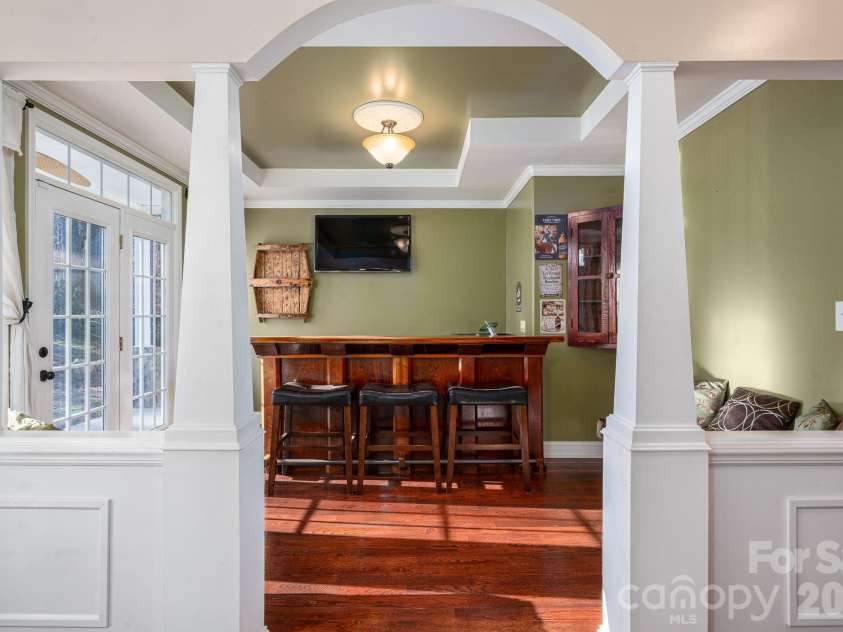 3272 Oak Ridge Circle, Lincolnton, NC 28092.  MLS# CAR4326397, YatesRealty ID 3901. 