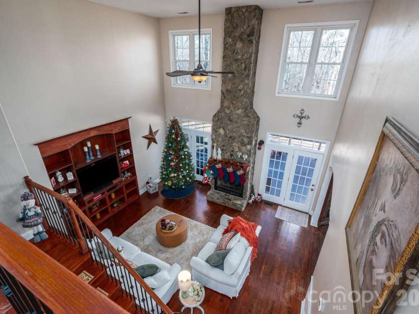 3272 Oak Ridge Circle, Lincolnton, NC 28092.  MLS# CAR4326397, YatesRealty ID 3901. 