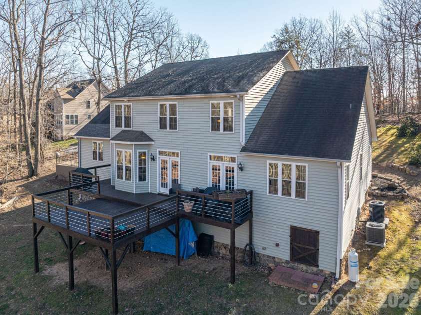 3272 Oak Ridge Circle, Lincolnton, NC 28092.  MLS# CAR4326397, YatesRealty ID 3901. 