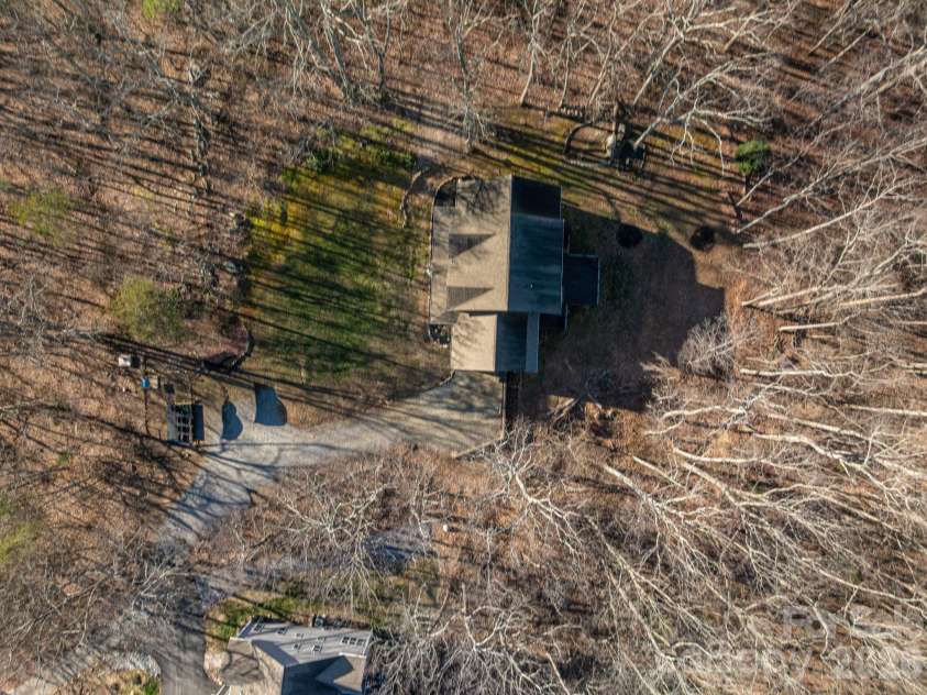 3272 Oak Ridge Circle, Lincolnton, NC 28092.  MLS# CAR4326397, YatesRealty ID 3901. 