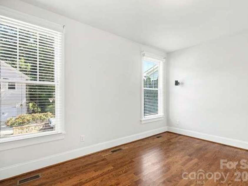 163 Canterbury Road, Charlotte, NC 28211.  MLS# CAR4406329, YatesRealty ID 39010. Bedroom on Main Floor