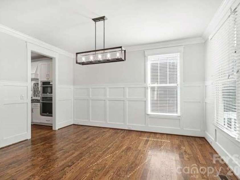 163 Canterbury Road, Charlotte, NC 28211.  MLS# CAR4406329, YatesRealty ID 39010. Dining Room