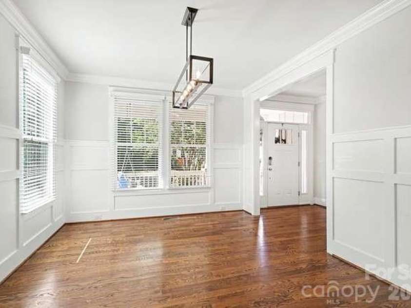 163 Canterbury Road, Charlotte, NC 28211.  MLS# CAR4406329, YatesRealty ID 39010. Dining Room