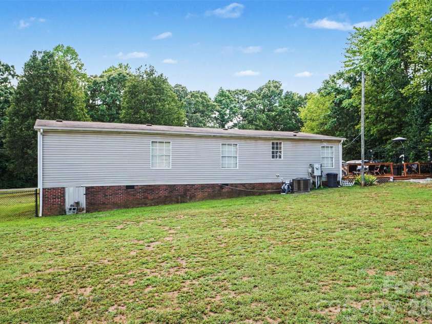 216 Westlee Street, Shelby, NC 28150.  MLS# CAR4403624, YatesRealty ID 39011. 