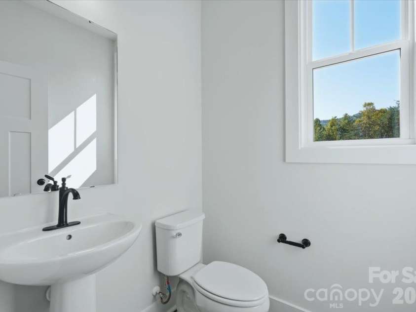 234 Smokey Holler Drive, Asheville, NC 28803.  MLS# CAR4404303, YatesRealty ID 39012. 