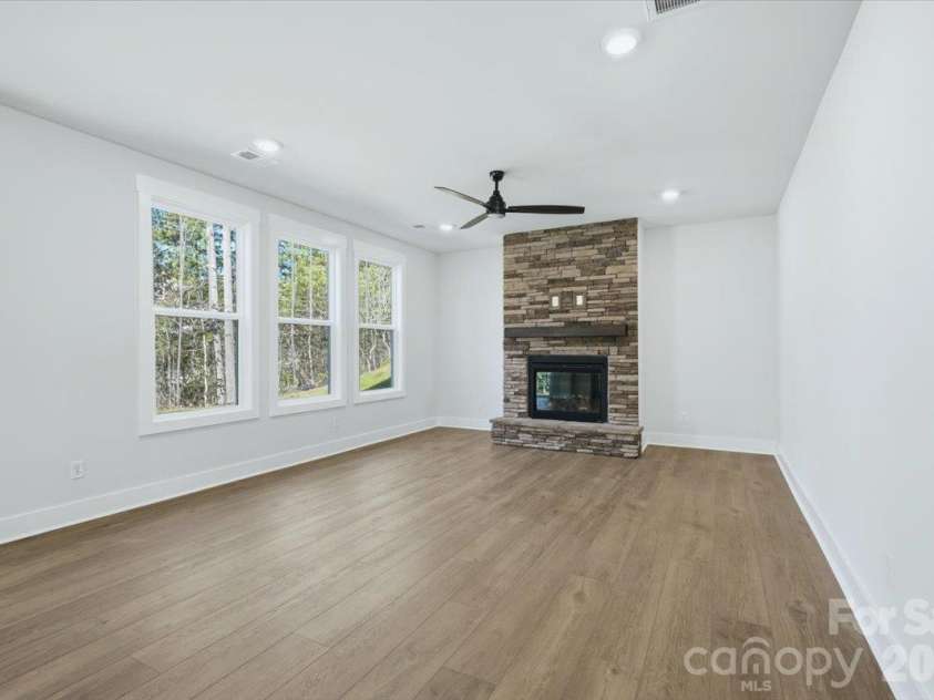 234 Smokey Holler Drive, Asheville, NC 28803.  MLS# CAR4404303, YatesRealty ID 39012. 