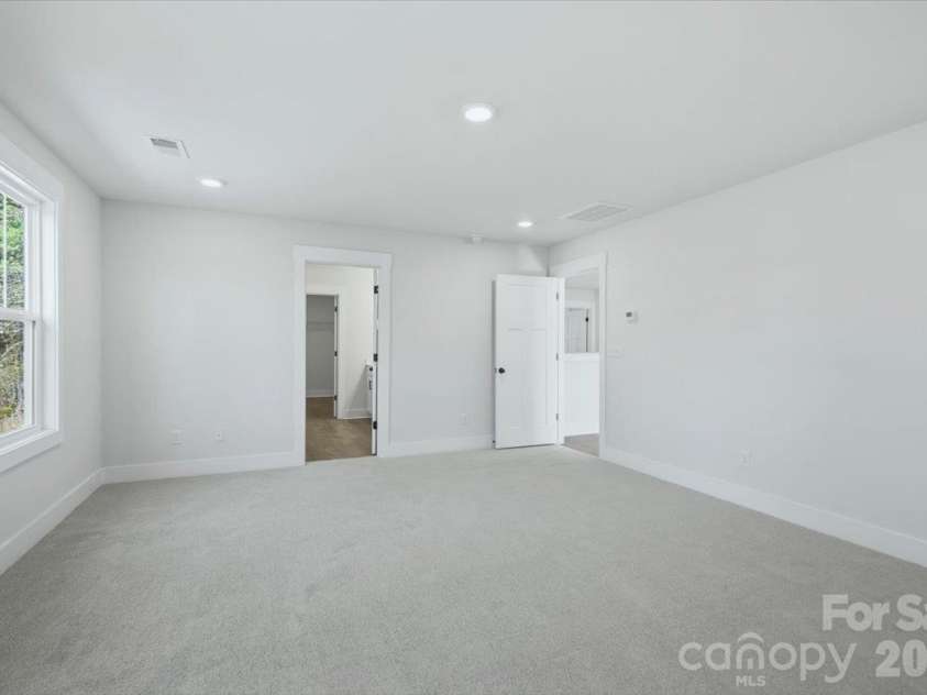 234 Smokey Holler Drive, Asheville, NC 28803.  MLS# CAR4404303, YatesRealty ID 39012. 