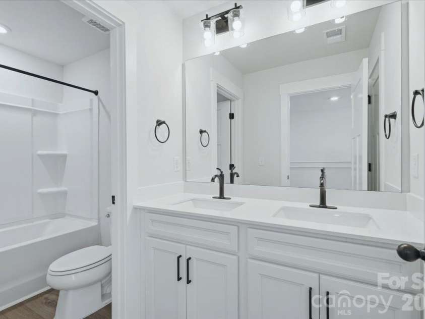 234 Smokey Holler Drive, Asheville, NC 28803.  MLS# CAR4404303, YatesRealty ID 39012. 