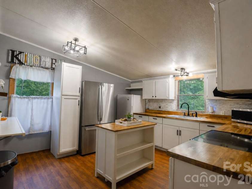 7 Warblers Nest None, Swannanoa, NC 28778.  MLS# CAR4403339, YatesRealty ID 39013. 