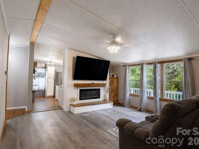 7 Warblers Nest None, Swannanoa, NC 28778.  MLS# CAR4403339, YatesRealty ID 39013. 