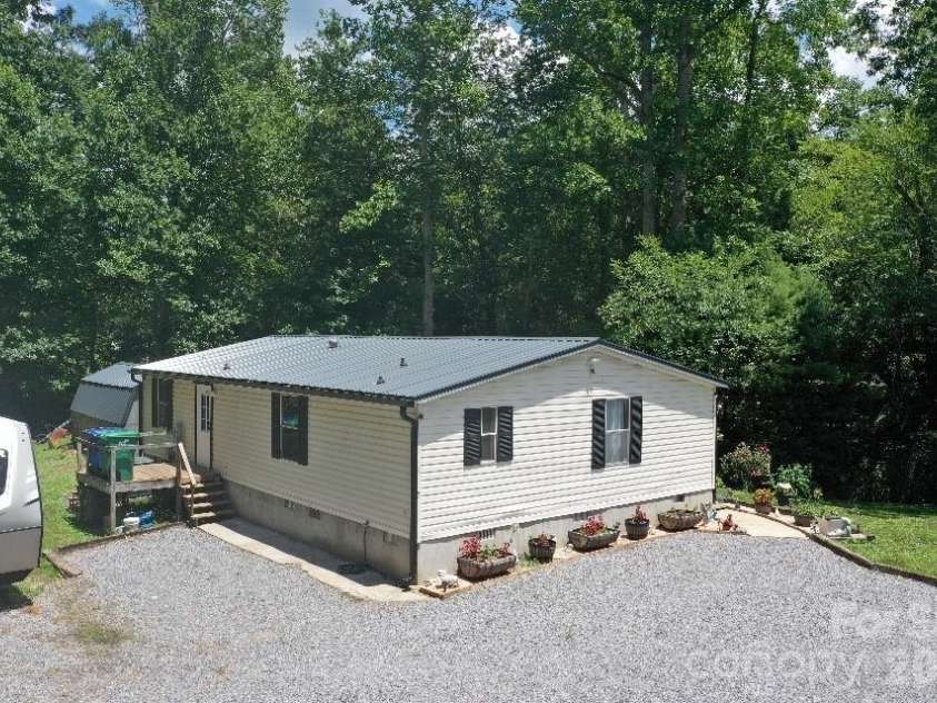 7 Warblers Nest None, Swannanoa, NC 28778.  MLS# CAR4403339, YatesRealty ID 39013. 
