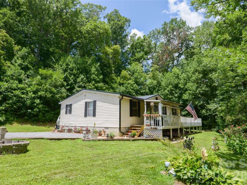 7 Warblers Nest None, Swannanoa, NC 28778.  MLS# CAR4403339, YatesRealty ID 39013. 