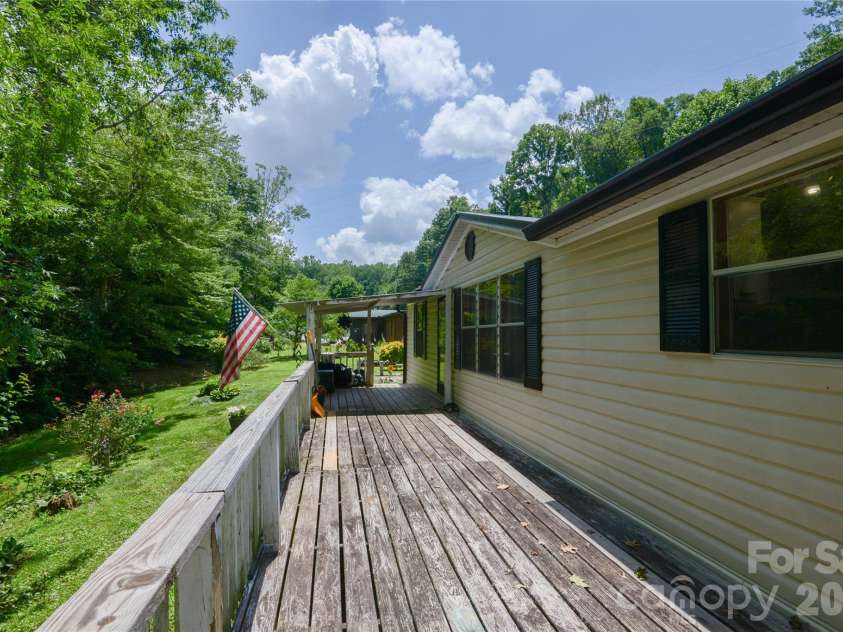 7 Warblers Nest None, Swannanoa, NC 28778.  MLS# CAR4403339, YatesRealty ID 39013. 