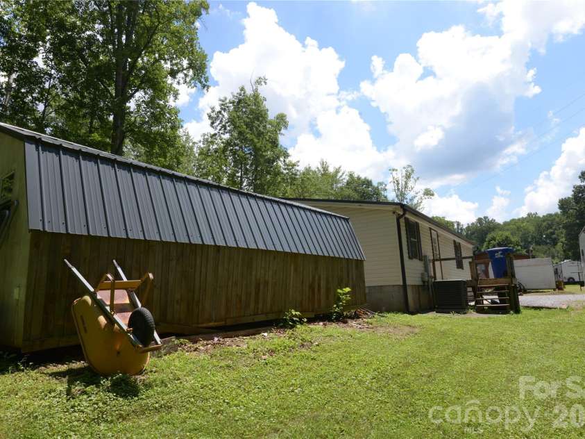 7 Warblers Nest None, Swannanoa, NC 28778.  MLS# CAR4403339, YatesRealty ID 39013. 