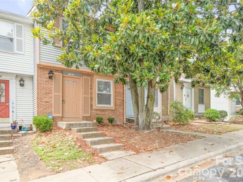 7301 Pebblestone Drive, Charlotte, NC 28212.  MLS# CAR4405904, YatesRealty ID 39014. 