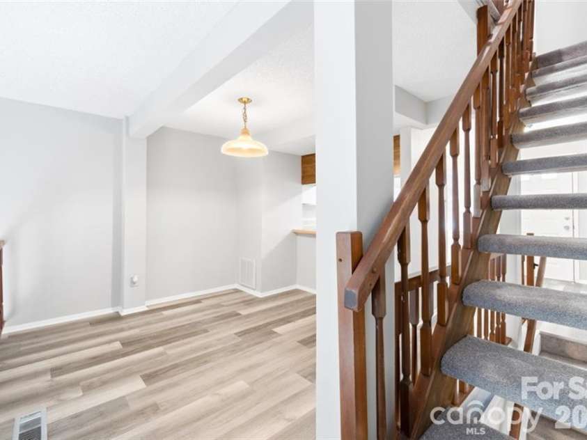 7301 Pebblestone Drive, Charlotte, NC 28212.  MLS# CAR4405904, YatesRealty ID 39014. 