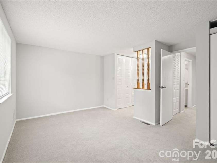 7301 Pebblestone Drive, Charlotte, NC 28212.  MLS# CAR4405904, YatesRealty ID 39014. 