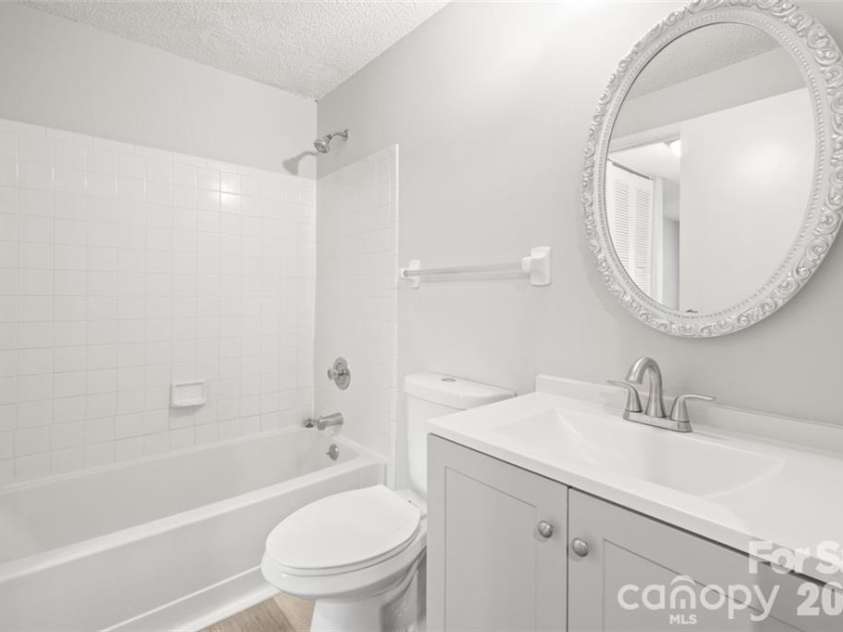 7301 Pebblestone Drive, Charlotte, NC 28212.  MLS# CAR4405904, YatesRealty ID 39014. 
