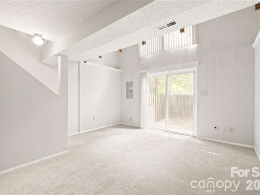 7301 Pebblestone Drive, Charlotte, NC 28212.  MLS# CAR4405904, YatesRealty ID 39014. 