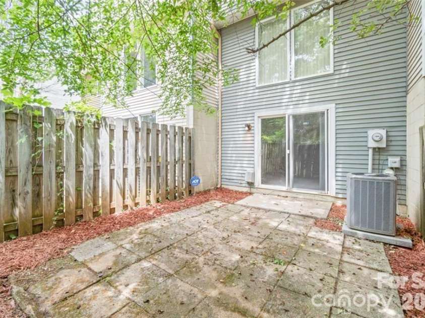 7301 Pebblestone Drive, Charlotte, NC 28212.  MLS# CAR4405904, YatesRealty ID 39014. 