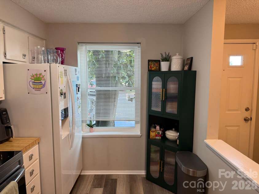 7301 Pebblestone Drive, Charlotte, NC 28212.  MLS# CAR4405904, YatesRealty ID 39014. 
