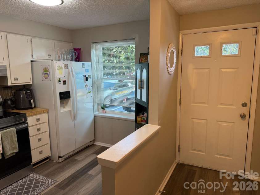 7301 Pebblestone Drive, Charlotte, NC 28212.  MLS# CAR4405904, YatesRealty ID 39014. 