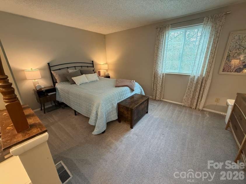 7301 Pebblestone Drive, Charlotte, NC 28212.  MLS# CAR4405904, YatesRealty ID 39014. 