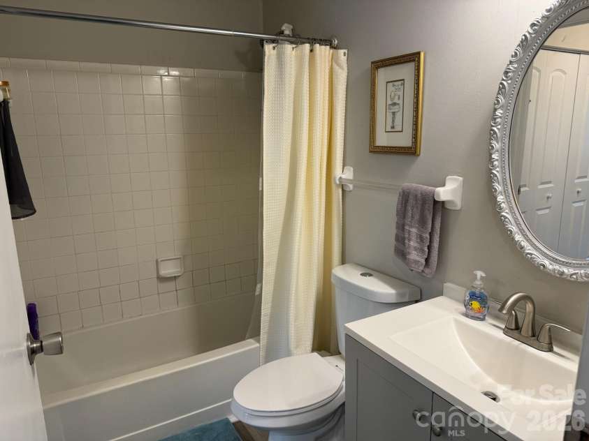7301 Pebblestone Drive, Charlotte, NC 28212.  MLS# CAR4405904, YatesRealty ID 39014. 