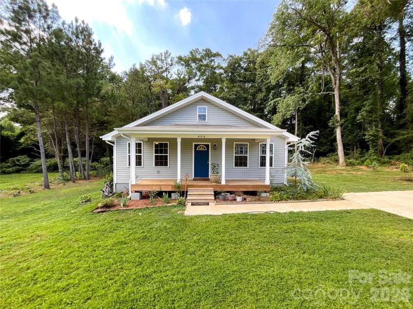 404 White Store Road, Wadesboro, NC 28170.  MLS# CAR4406149, YatesRealty ID 39015. 