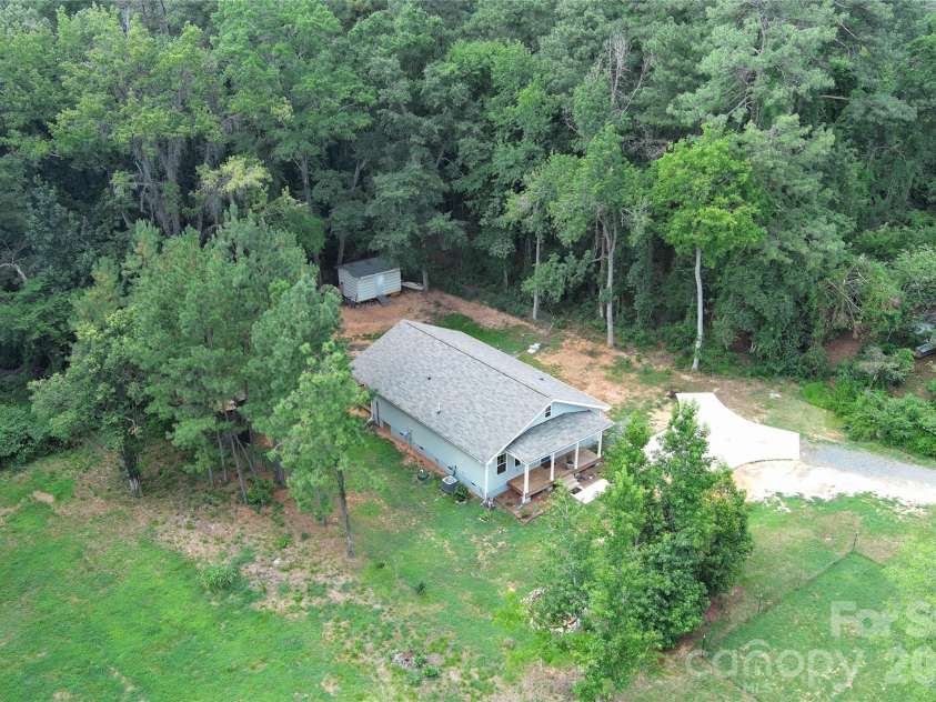 404 White Store Road, Wadesboro, NC 28170.  MLS# CAR4406149, YatesRealty ID 39015. 