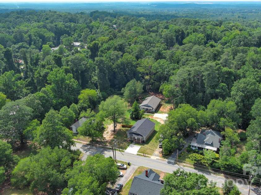 404 White Store Road, Wadesboro, NC 28170.  MLS# CAR4406149, YatesRealty ID 39015. 