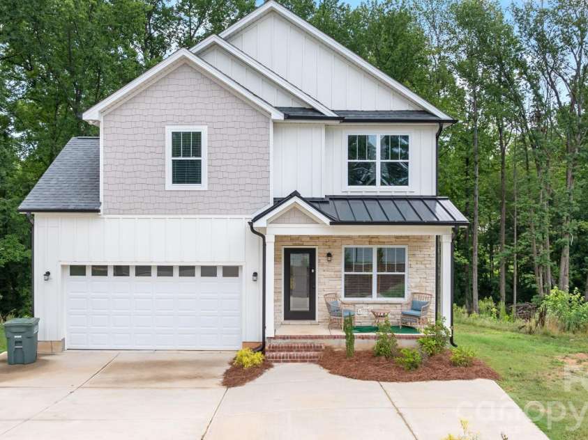 2130 New Hope Road, Gastonia, NC 28054.  MLS# CAR4388711, YatesRealty ID 39019. 
