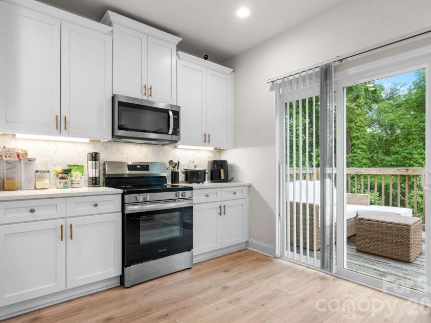2130 New Hope Road, Gastonia, NC 28054.  MLS# CAR4388711, YatesRealty ID 39019. 
