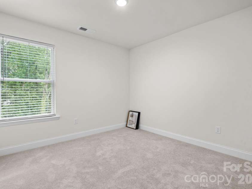 2130 New Hope Road, Gastonia, NC 28054.  MLS# CAR4388711, YatesRealty ID 39019. 