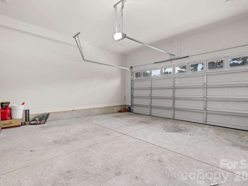 2130 New Hope Road, Gastonia, NC 28054.  MLS# CAR4388711, YatesRealty ID 39019. 