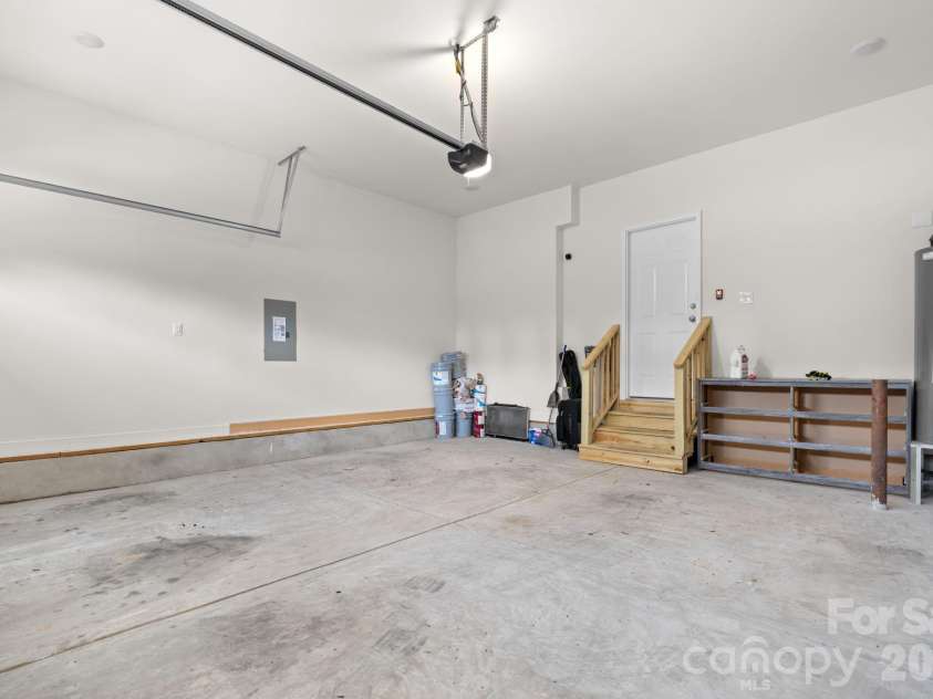 2130 New Hope Road, Gastonia, NC 28054.  MLS# CAR4388711, YatesRealty ID 39019. 