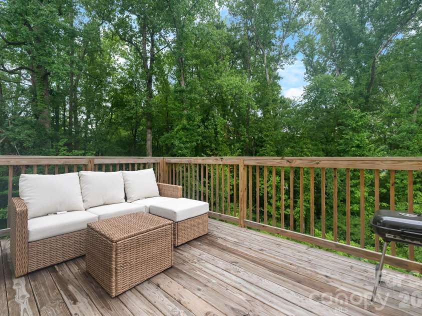 2130 New Hope Road, Gastonia, NC 28054.  MLS# CAR4388711, YatesRealty ID 39019. 
