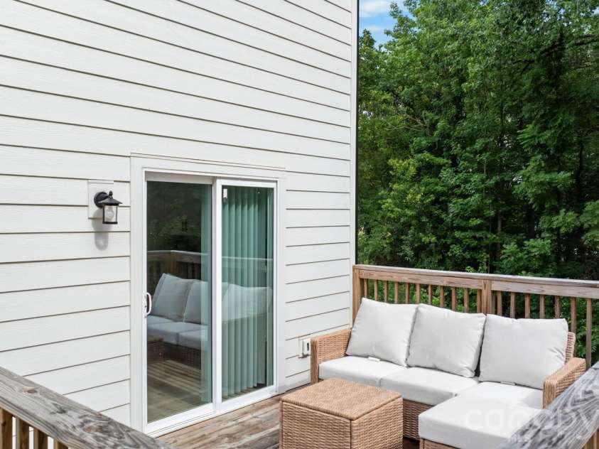 2130 New Hope Road, Gastonia, NC 28054.  MLS# CAR4388711, YatesRealty ID 39019. 