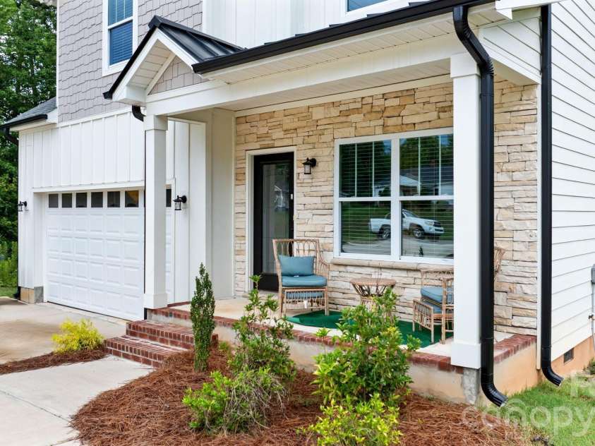 2130 New Hope Road, Gastonia, NC 28054.  MLS# CAR4388711, YatesRealty ID 39019. 