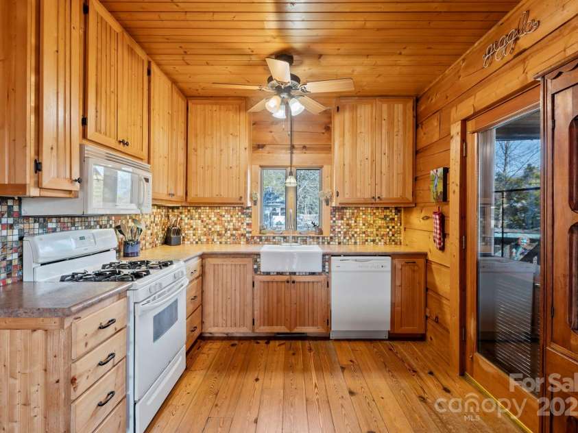 104 Enthoffer Street, Black Mountain, NC 28711.  MLS# CAR4328758, YatesRealty ID 3902. Back house kitchen 