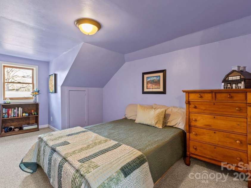104 Enthoffer Street, Black Mountain, NC 28711.  MLS# CAR4328758, YatesRealty ID 3902. Front house upstairs bedroom